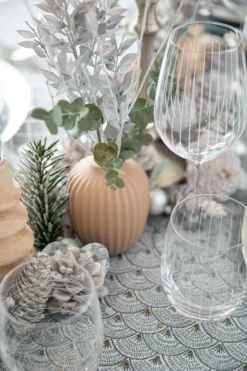 Hot Coffret de 6 verres à pieds coloris transparent en verre - 35 cl