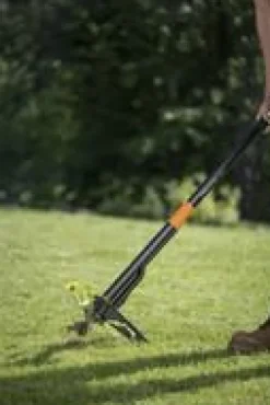 Discount FISKARS Désherbeur Xact 4 dents